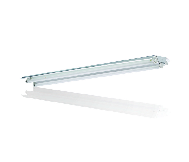General area light distribution fluorescent High-Bay available with 3 lamps T5 or T8.